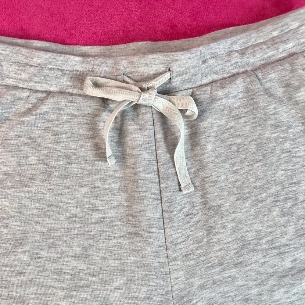 LOU & GREY SP Grey Super Soft Shorts S PETITE Adjustable Tie Elastic Waist NWT - Picture 8 of 13